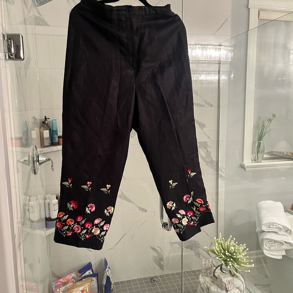 Larry Levine sport stretch embroidered summer pants, size 10 - Picture 4 of 17